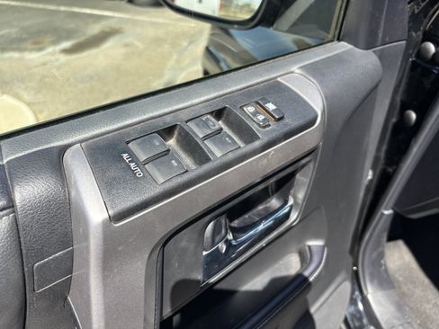 Used 2022 Toyota 4Runner SR5 Premium AWD/4WD image 20