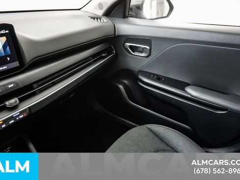 Used 2025 Kia K4 FWD image 39