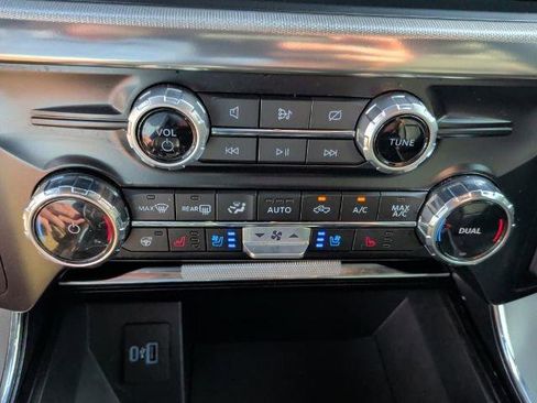 Certified 2024 Ford F150 Lariat w/ FX4 Off-Road Package AWD/4WD image 29