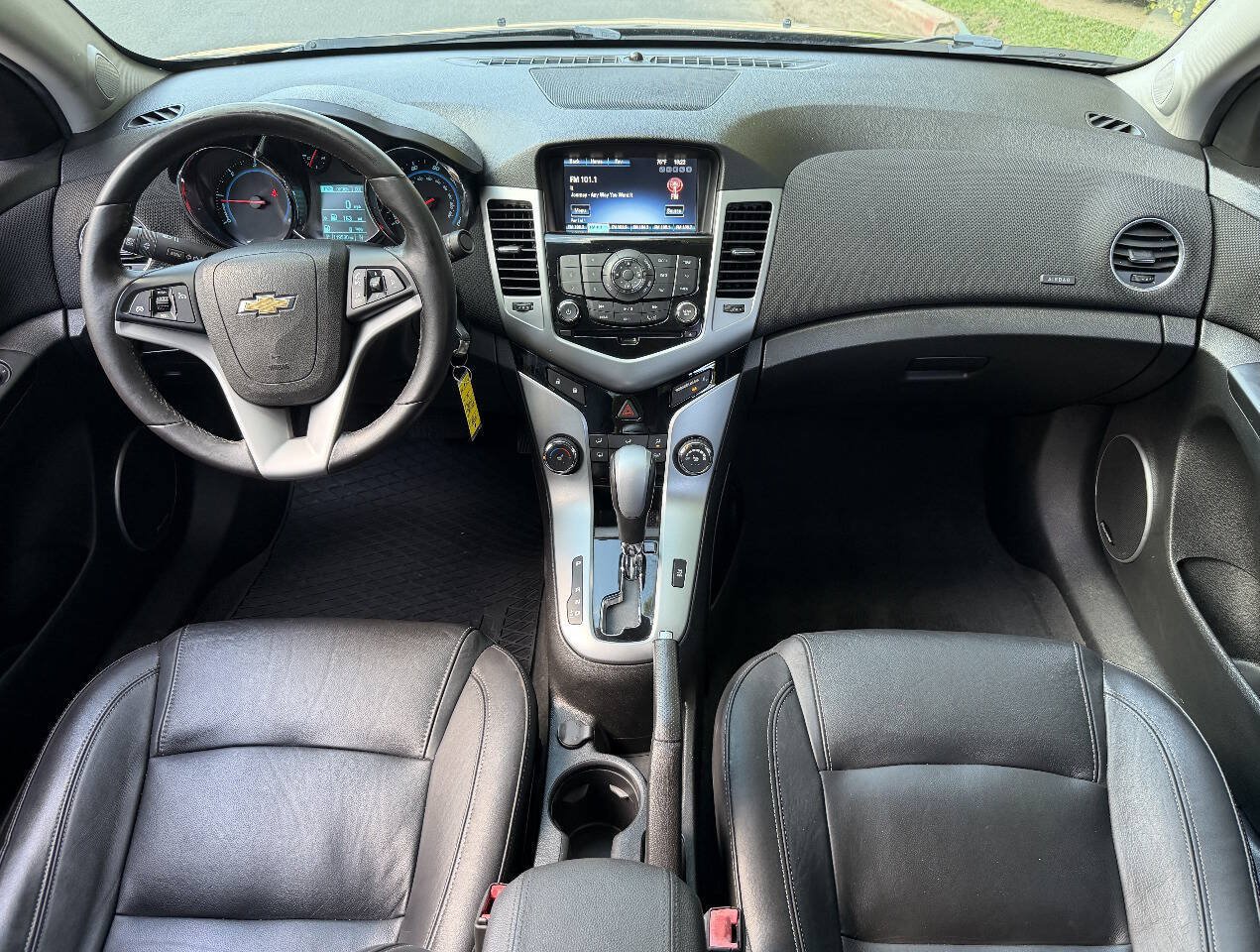 Used 2014 Chevrolet Cruze Diesel w/ Enhanced Safety Package FWD image 21