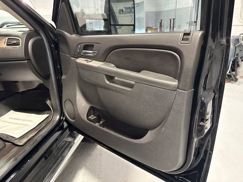 Used 2014 Chevrolet Silverado 2500 LTZ w/ LTZ Plus Package AWD/4WD image 30