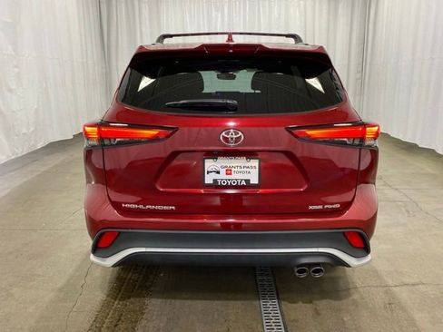 Certified 2023 Toyota Highlander XSE AWD/4WD image 5