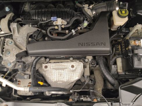 Used 2016 Nissan Rogue SV AWD/4WD image 30