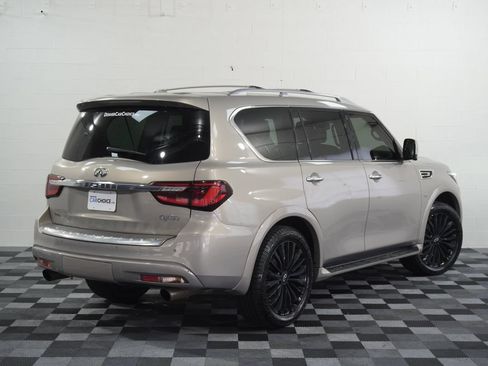 Used 2018 INFINITI QX80 4WD w/ Driver Assistance Package image 6