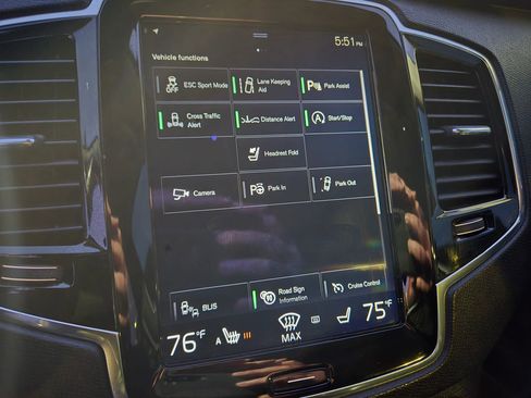 Used 2018 Volvo XC90 T6 Momentum w/ Convenience Package image 45