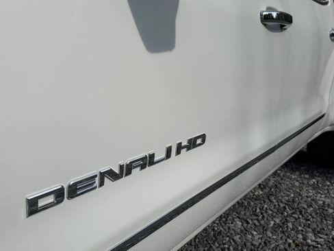 Used 2016 GMC Sierra 3500 Denali w/ Duramax Plus Package AWD/4WD image 13