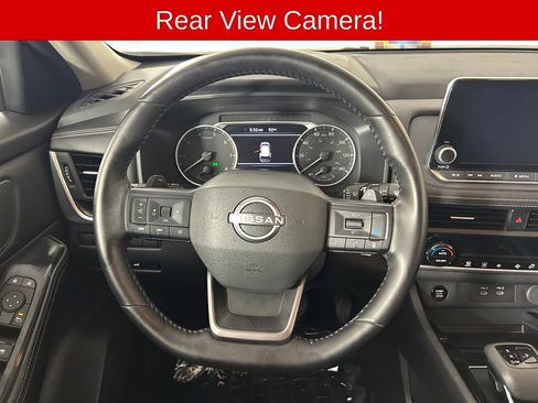 Used 2025 Nissan Rogue SV AWD/4WD image 7