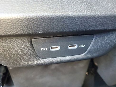 Certified 2025 Volkswagen Tiguan S image 10