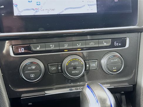Used 2019 Volkswagen e-Golf SEL Premium FWD image 24