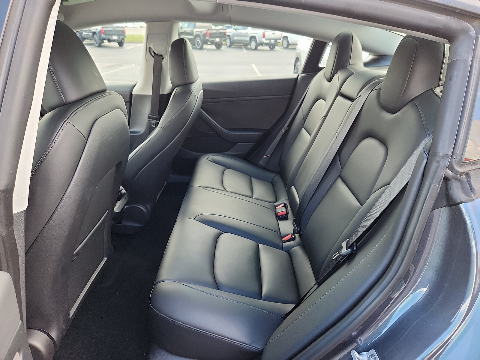 Used 2023 Tesla Model 3 Standard Range RWD image 10