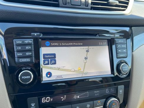 Used 2015 Nissan Rogue SL w/ SL Premium Package image 37