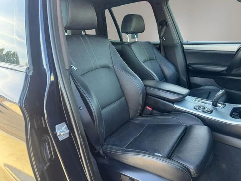 Used 2011 BMW X3 xDrive28i image 9