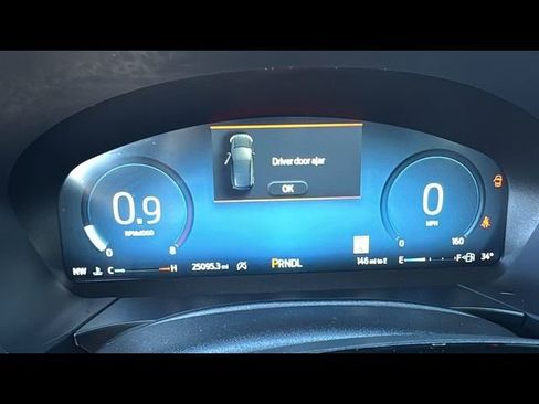 Certified 2023 Ford Escape Platinum AWD/4WD image 18