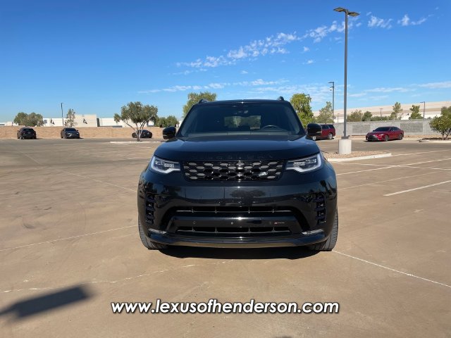 Used 2023 Land Rover Discovery HSE R-Dynamic AWD/4WD image 2