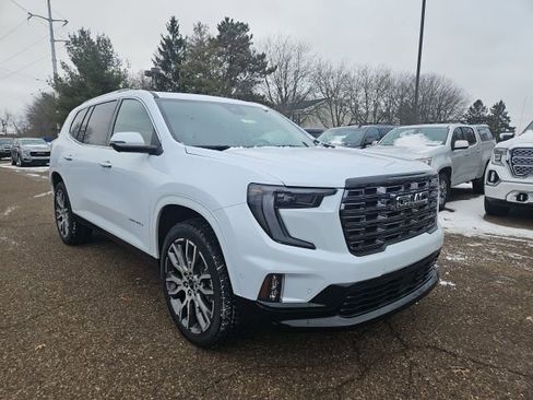 New 2026 GMC Acadia Denali Ultimate w/ LPO, Floor Liner Package AWD/4WD image 3