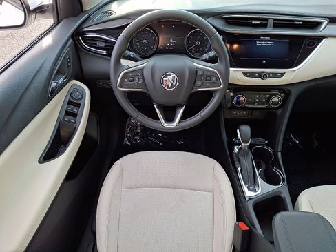 Certified 2023 Buick Encore GX Preferred FWD image 11