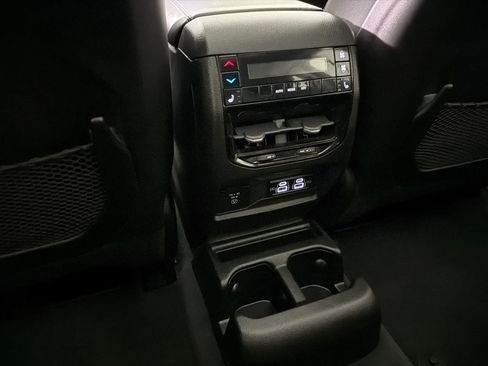 Used 2022 Jeep Grand Cherokee L Limited AWD/4WD image 27