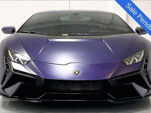 Used 2024 Lamborghini Huracan Tecnica RWD image 2