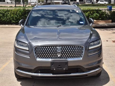 Used 2023 Lincoln Nautilus Reserve FWD image 3