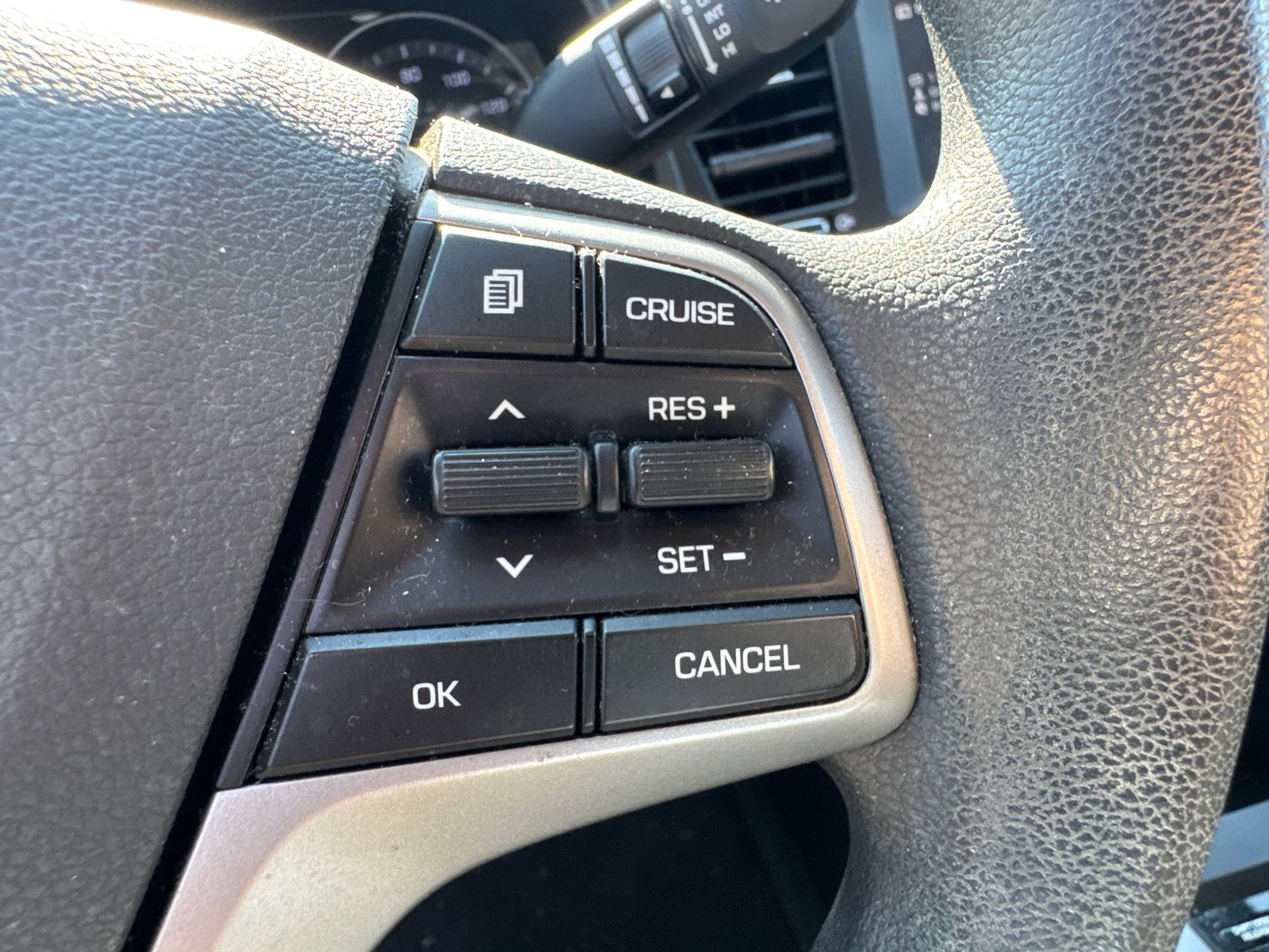 Used 2018 Hyundai Elantra SEL FWD image 27