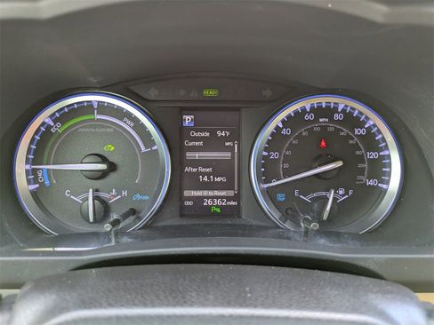 Used 2019 Toyota Highlander Limited image 3