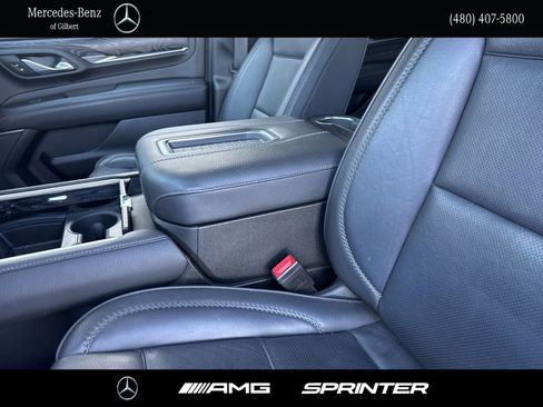 Used 2022 GMC Yukon Denali RWD image 17