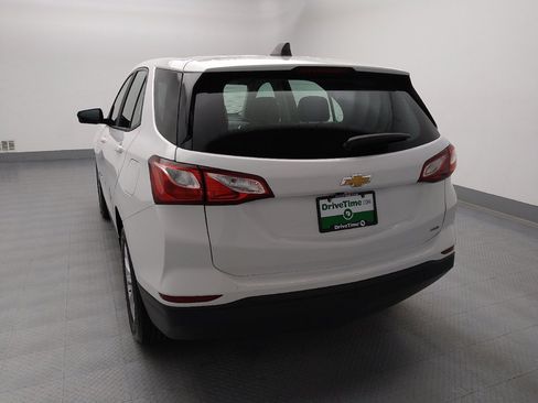 Used 2021 Chevrolet Equinox LS AWD/4WD image 6