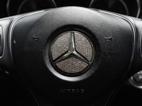 Used 2018 Mercedes-Benz CLA 250 image 12