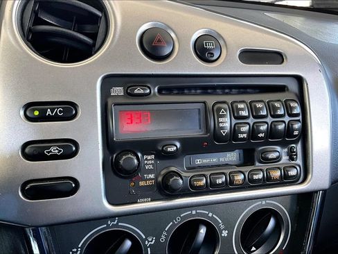 Used 2003 Toyota Matrix XR w/ Sport Pkg FWD image 14
