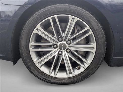 Used 2018 Genesis G80 3.8 w/ Option Group 03 image 9