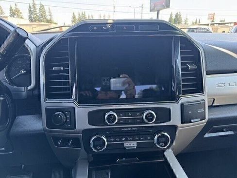 Used 2022 Ford F250 Lariat AWD/4WD image 11