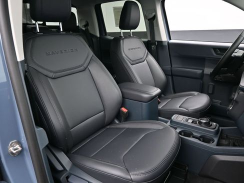 New 2025 Ford Maverick Lariat w/ Black Appearance Package image 34