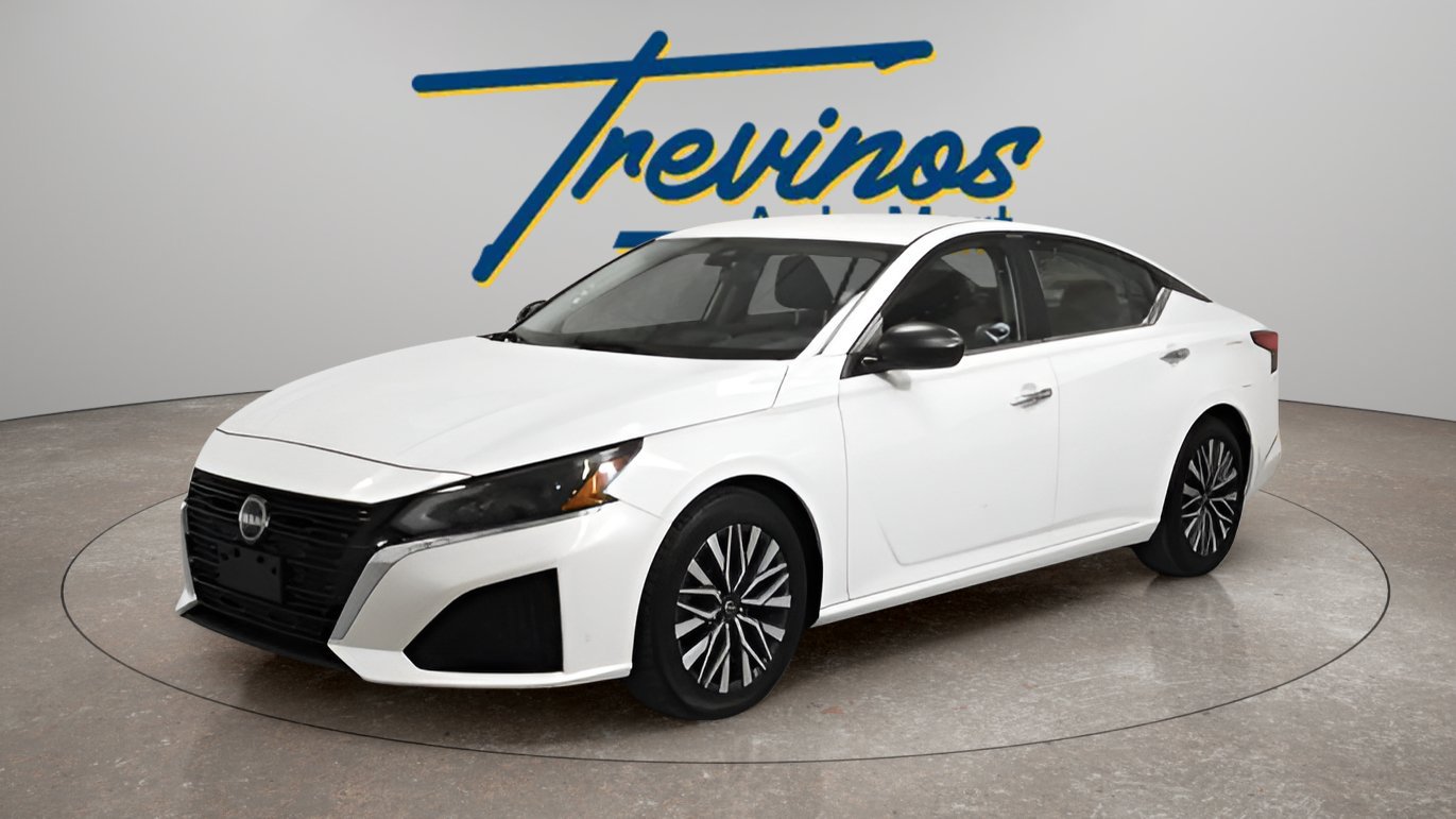 Used 2024 Nissan Altima 2.5 SV FWD image 7