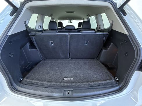 Used 2018 Volkswagen Atlas SE image 33