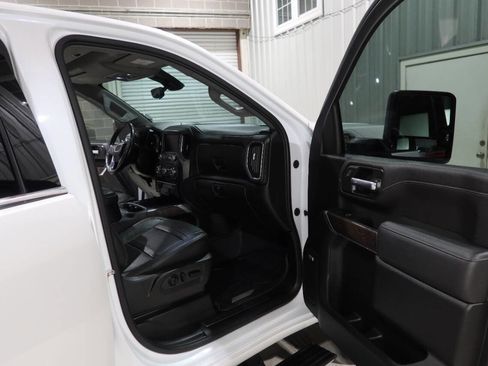 Used 2023 GMC Sierra 2500 Denali w/ Denali Ultimate Package AWD/4WD image 12