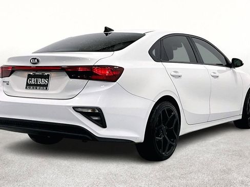 Used 2019 Kia Forte Sedan image 2