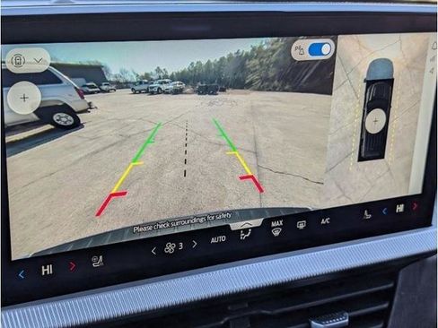 Certified 2025 Ford Explorer Platinum image 23