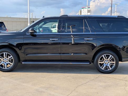 Used 2023 Ford Expedition Max Limited image 7