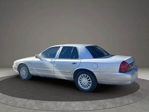 Used 2009 Mercury Grand Marquis LS image 6