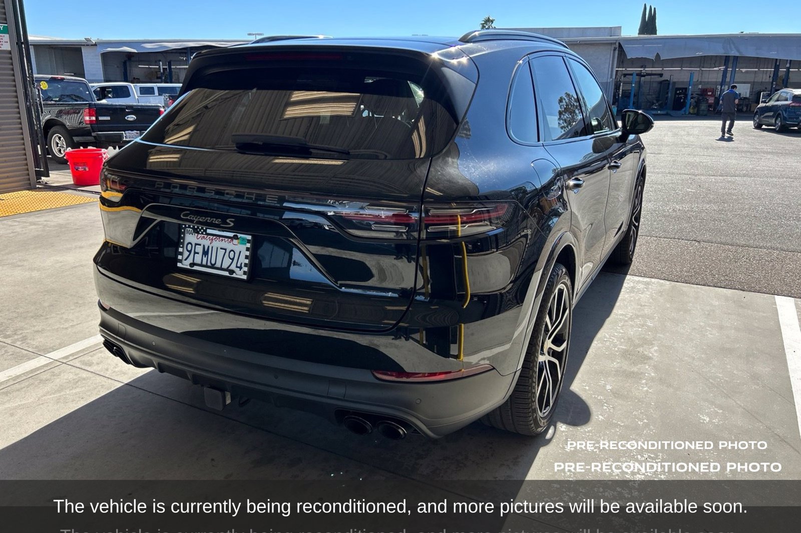 Used 2023 Porsche Cayenne S AWD/4WD image 29