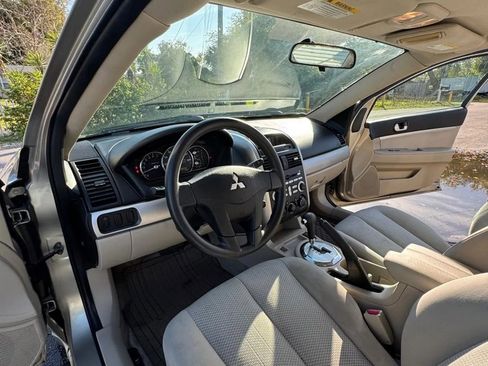 Used 2007 Mitsubishi Galant ES image 6