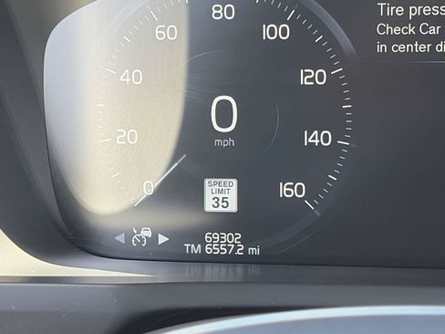 Used 2021 Volvo XC90 T6 Momentum w/ Climate Package AWD/4WD image 30