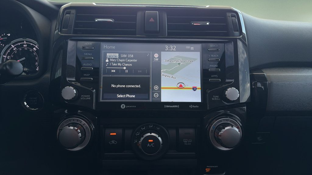Used 2020 Toyota 4Runner Venture w/ Moonroof Package AWD/4WD image 8
