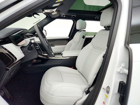 New 2026 Land Rover Range Rover Sport SE image 17