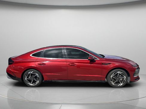 Used 2024 Hyundai Sonata SEL w/ Convenience Package FWD image 8