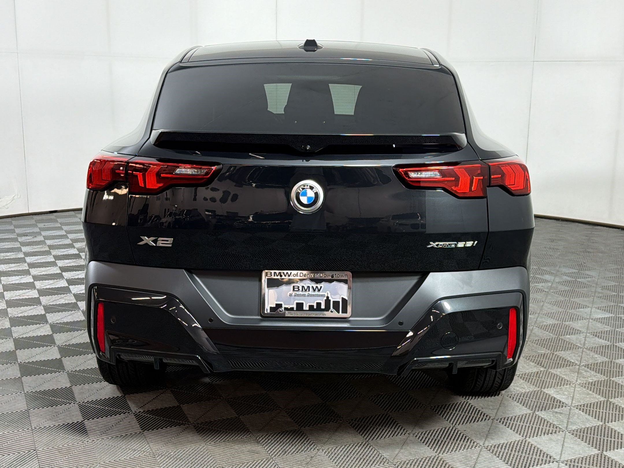 New 2026 BMW X2 xDrive28i w/ Technology Package AWD/4WD image 10