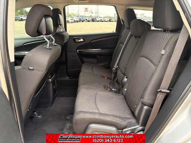 Used 2020 Dodge Journey SE w/ SE Popular Equipment Group FWD image 24