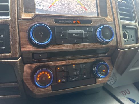 Used 2015 Ford F150 XLT w/ Equipment Group 302A Luxury image 29