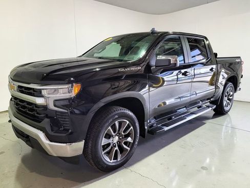 Used 2022 Chevrolet Silverado 1500 LT image 17