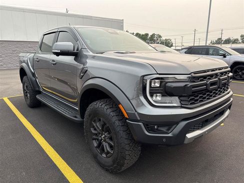 Used 2025 Ford Ranger Raptor AWD/4WD image 2